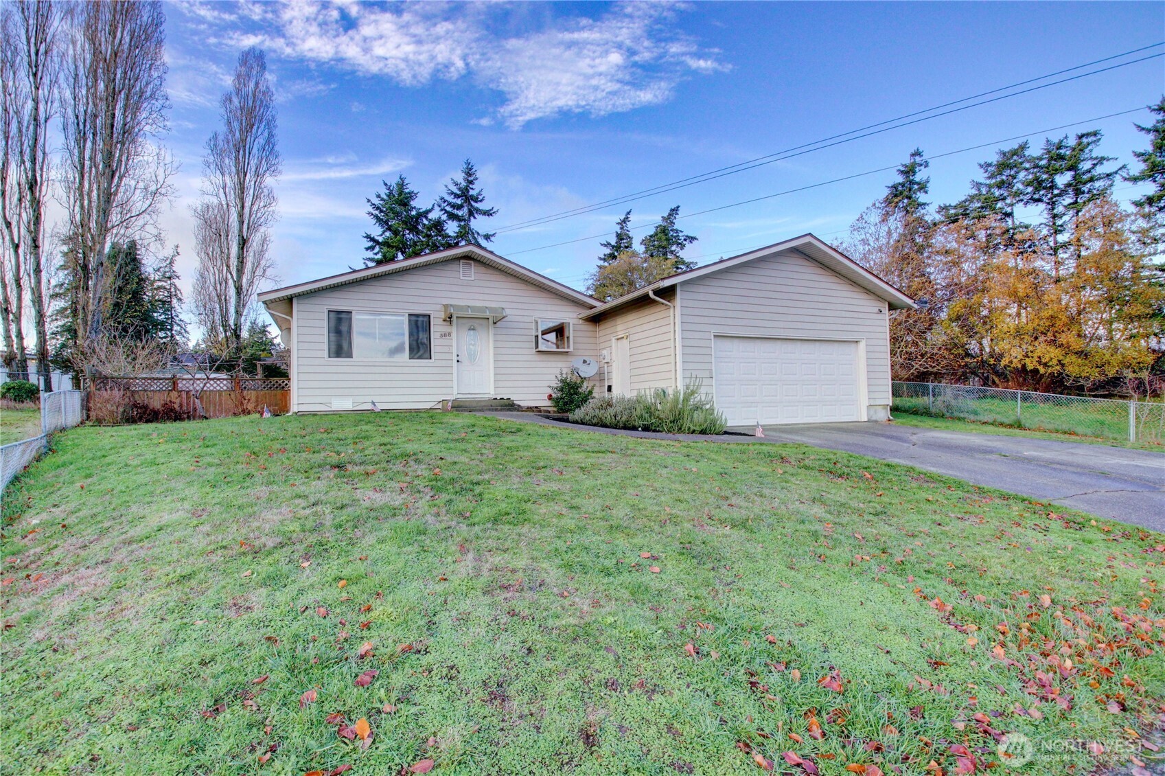 388 NW 11th Court Oak Harbor WA 98277