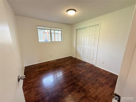 388 NW 11th Court Oak Harbor WA 98277