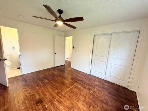 388 NW 11th Court Oak Harbor WA 98277