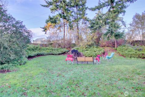 388 NW 11th Court Oak Harbor WA 98277