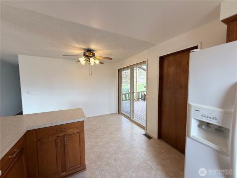 388 NW 11th Court Oak Harbor WA 98277