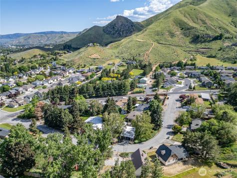 410 Shady Lane Wenatchee WA 98801