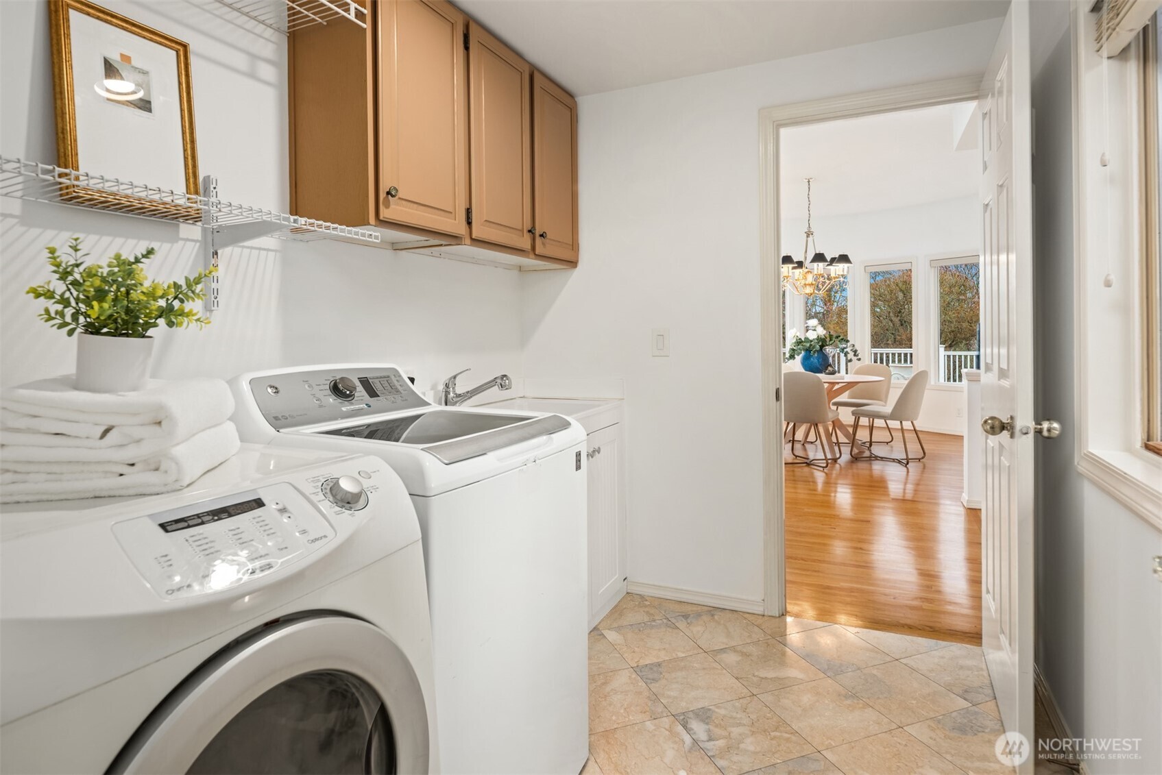 8550 NE 28th Street Hunts Point WA 98004