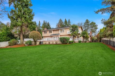 8550 NE 28th Street Hunts Point WA 98004