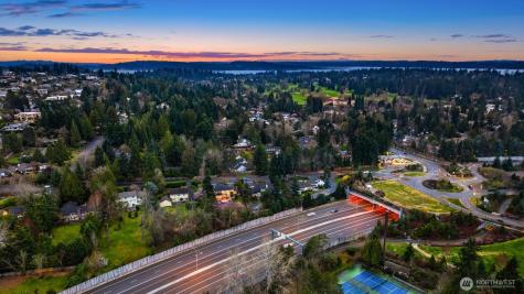 8550 NE 28th Street Hunts Point WA 98004