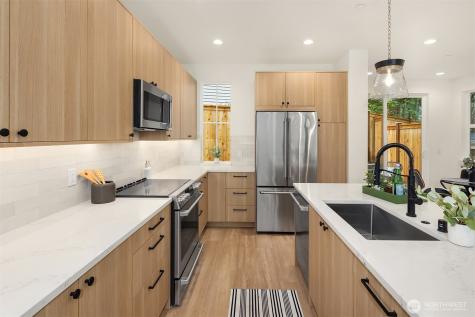 11812 NE 103rd Place Kirkland WA 98033