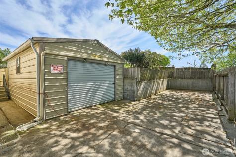22617 108th Avenue SE Kent WA 98031