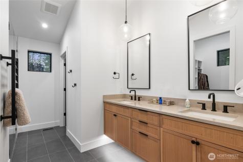 1551 Kokanee Loop Cle Elum WA 98922