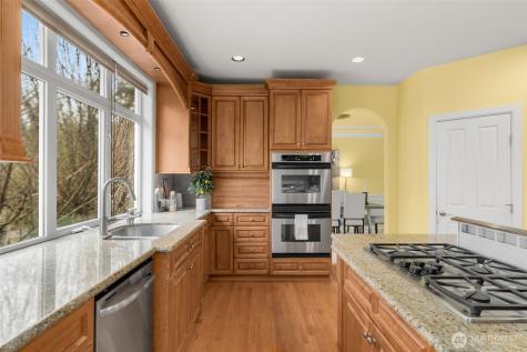 5899 153rd Avenue SE Bellevue WA 98006