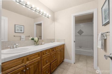 5899 153rd Avenue SE Bellevue WA 98006
