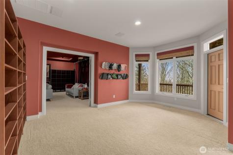 5899 153rd Avenue SE Bellevue WA 98006