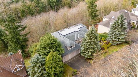 5899 153rd Avenue SE Bellevue WA 98006