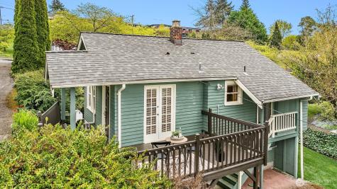 3707 SW Juneau Street Seattle WA 98126