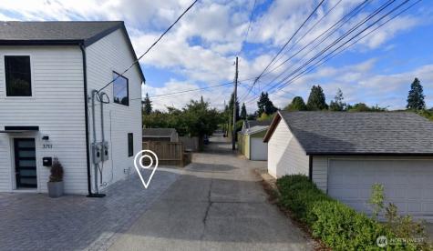 3707 SW Juneau Street Seattle WA 98126