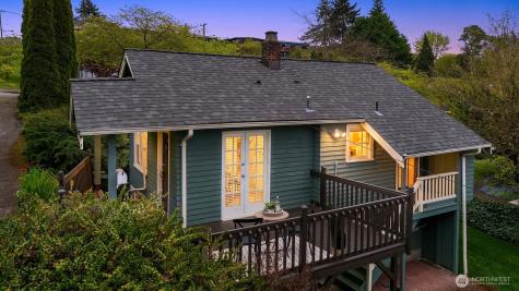 3707 SW Juneau Street Seattle WA 98126