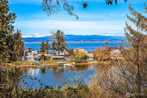 1363 Country Club Drive Camano Island WA 98282