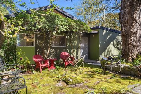 1363 Country Club Drive Camano Island WA 98282
