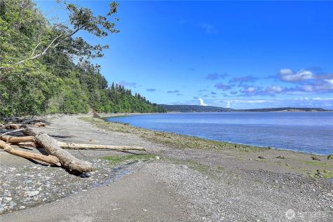 1363 Country Club Drive Camano Island WA 98282