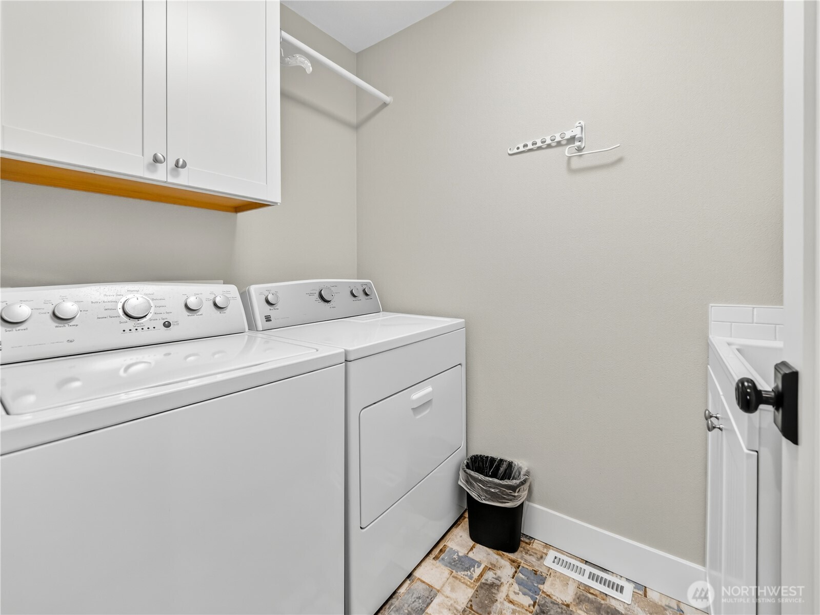 23828 SE 471st Street Enumclaw WA 98022