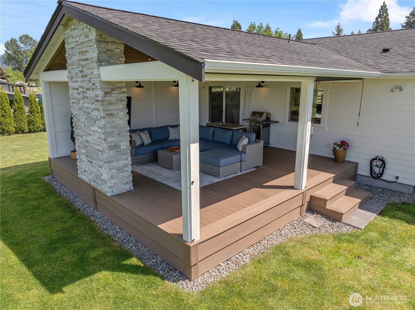 23828 SE 471st Street Enumclaw WA 98022