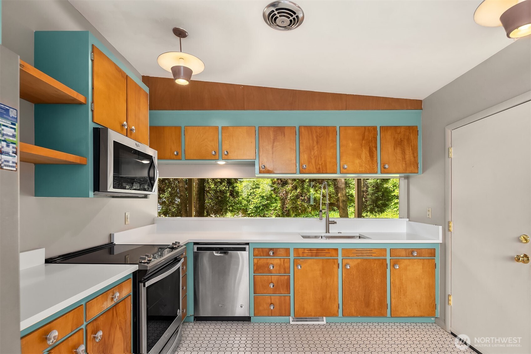 6180 NE 185th Street Kenmore WA 98028