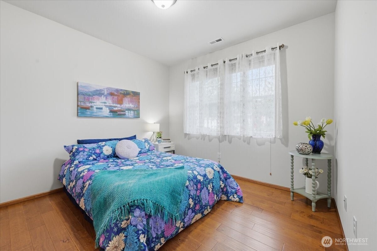 223 S 48th Place Mount Vernon WA 98274