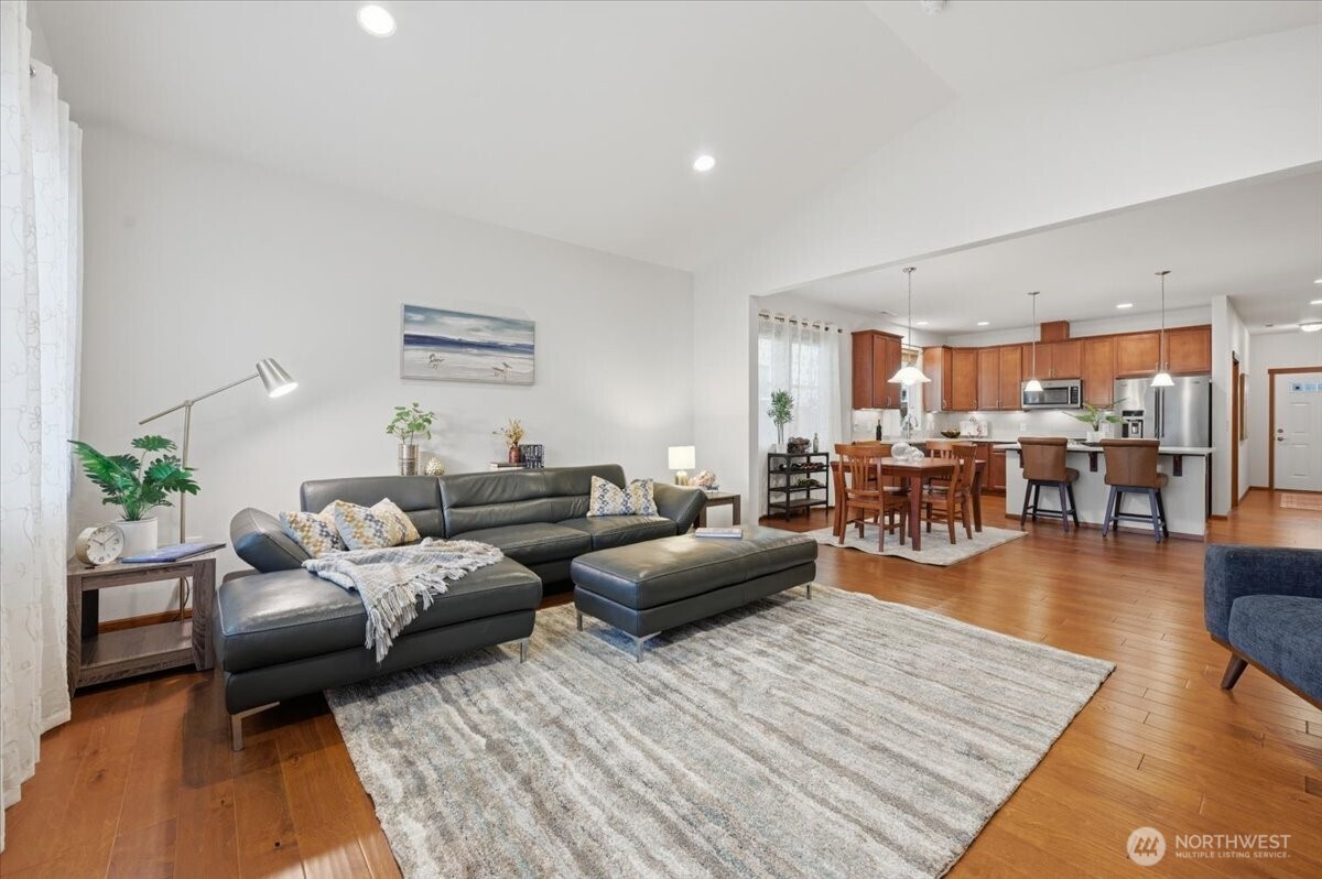 223 S 48th Place Mount Vernon WA 98274