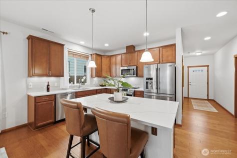 223 S 48th Place Mount Vernon WA 98274