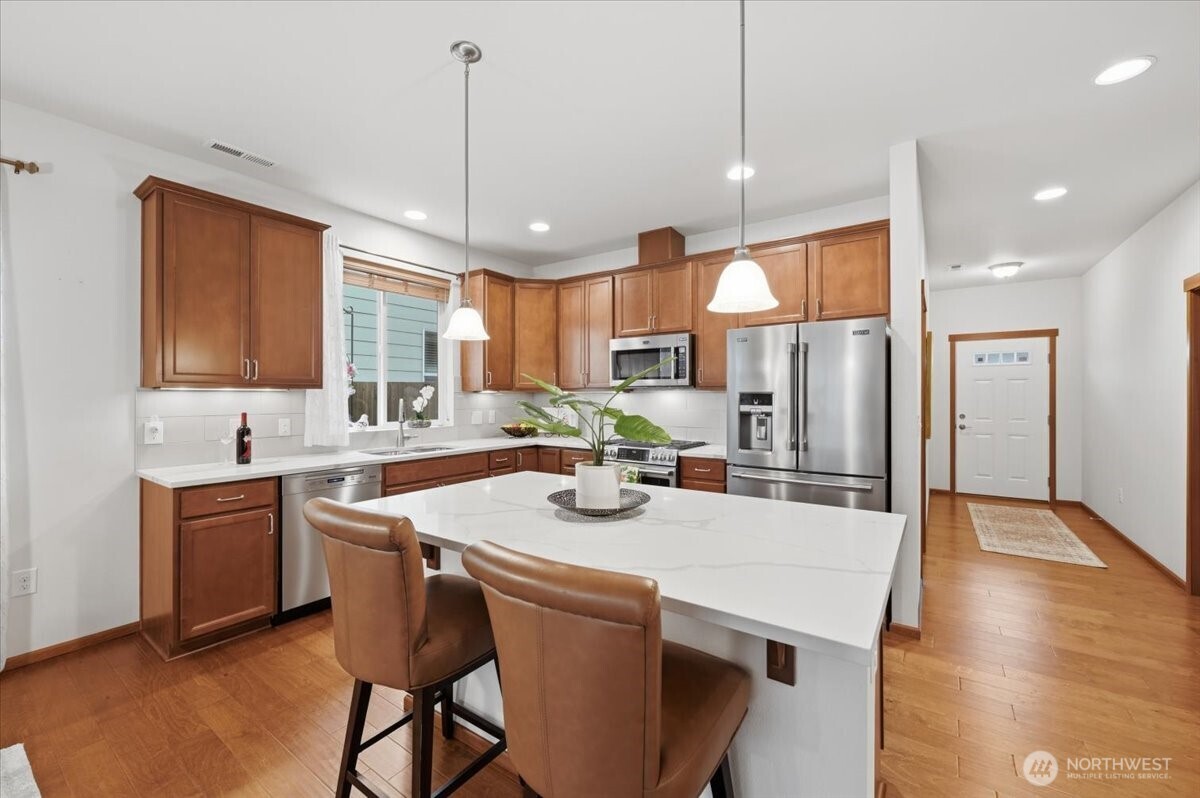 223 S 48th Place Mount Vernon WA 98274
