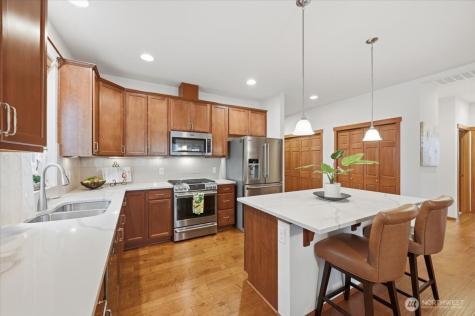 223 S 48th Place Mount Vernon WA 98274