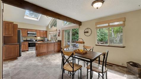 17621 157th Avenue SE Renton WA 98058