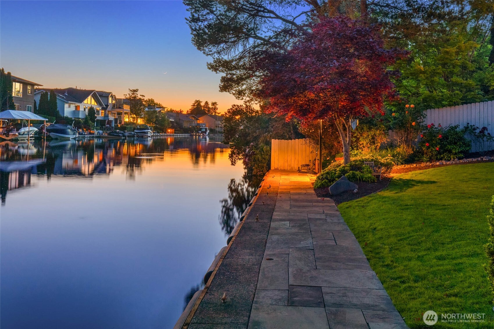 12 Columbia Key Bellevue WA 98006