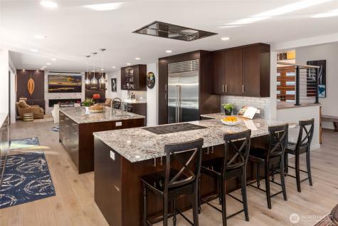 12 Columbia Key Bellevue WA 98006