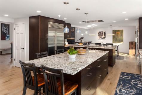 12 Columbia Key Bellevue WA 98006
