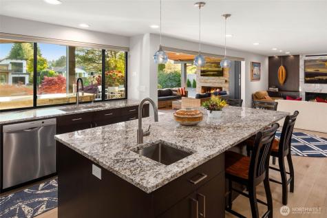 12 Columbia Key Bellevue WA 98006