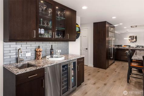 12 Columbia Key Bellevue WA 98006