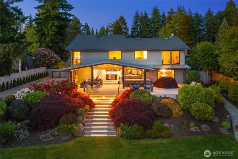 12 Columbia Key Bellevue WA 98006
