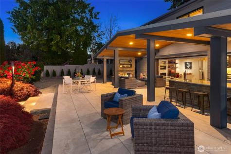 12 Columbia Key Bellevue WA 98006