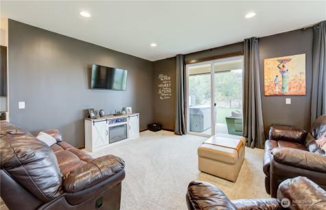 3050 Riverview Lane Malaga WA 98828