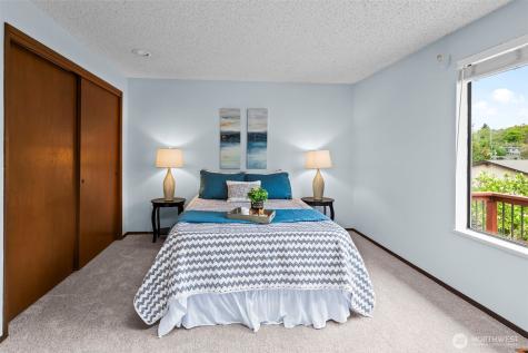 5061 NW Lakeness Poulsbo WA 98370