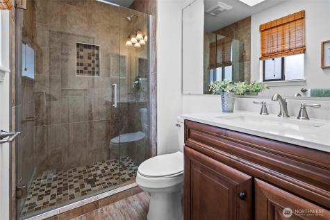 5061 NW Lakeness Poulsbo WA 98370