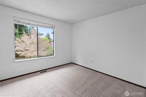 5061 NW Lakeness Poulsbo WA 98370