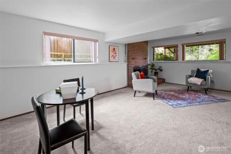 5061 NW Lakeness Poulsbo WA 98370