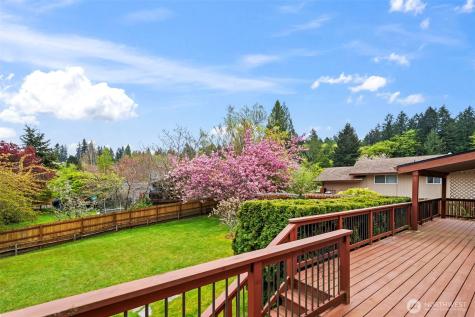 5061 NW Lakeness Poulsbo WA 98370