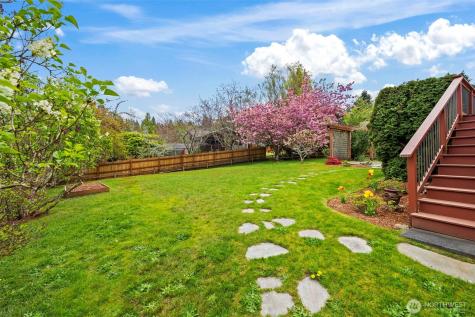 5061 NW Lakeness Poulsbo WA 98370