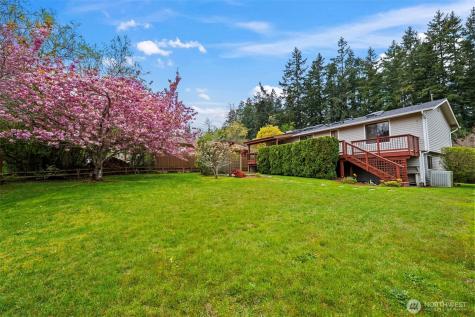 5061 NW Lakeness Poulsbo WA 98370