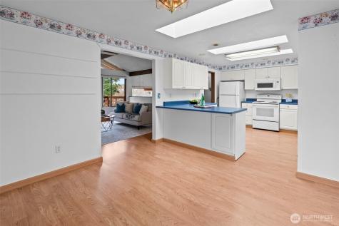 5061 NW Lakeness Poulsbo WA 98370