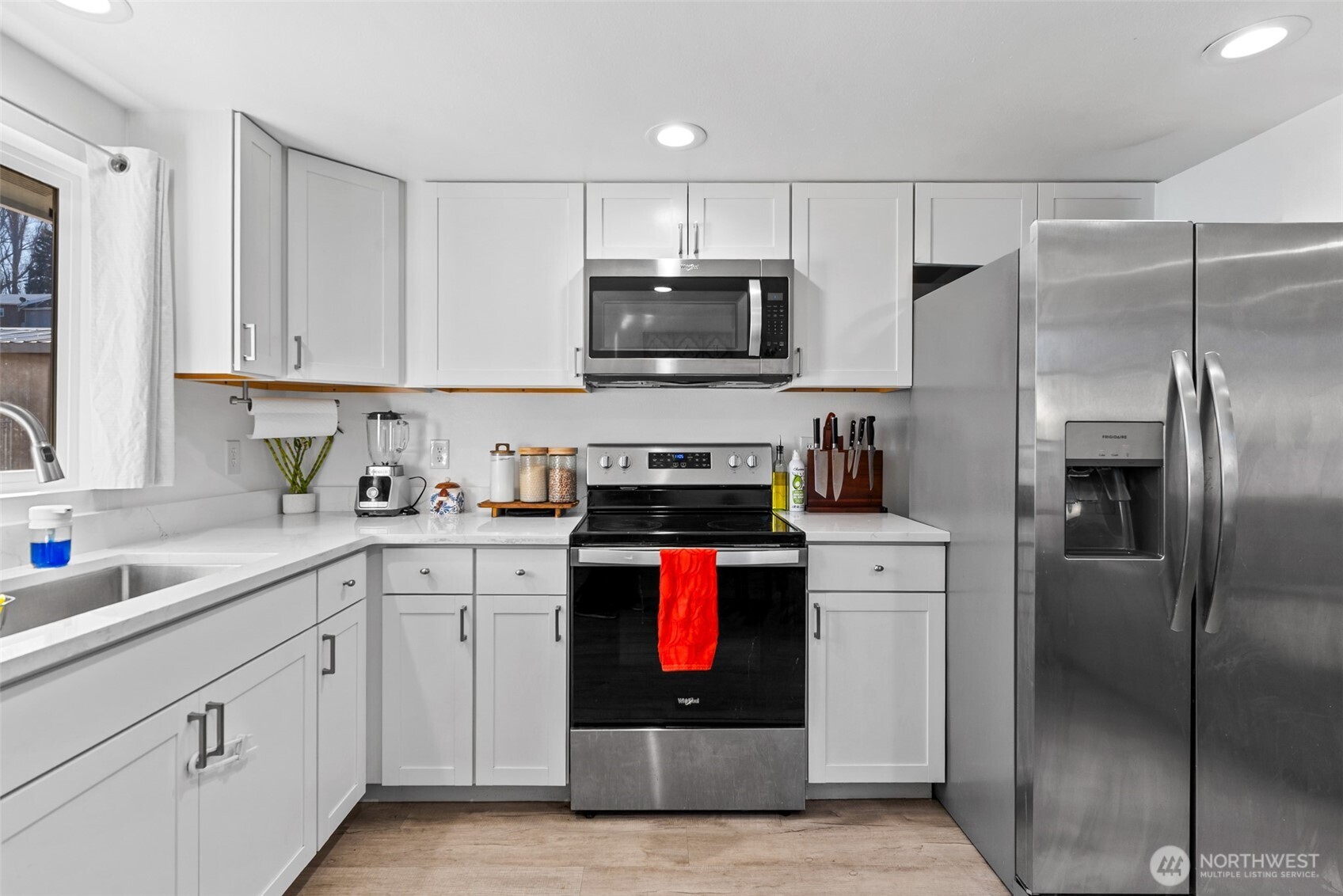 325 Eastmont Avenue East Wenatchee WA 98802