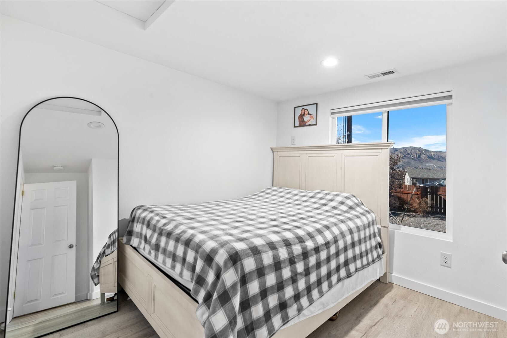 325 Eastmont Avenue East Wenatchee WA 98802