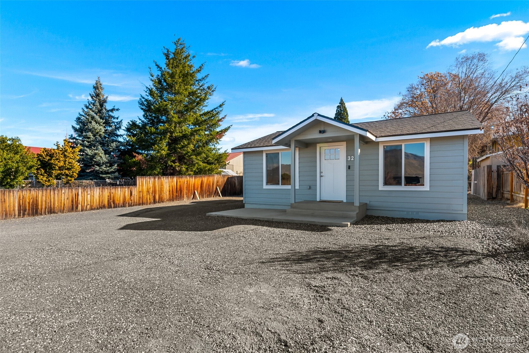 325 Eastmont Avenue East Wenatchee WA 98802